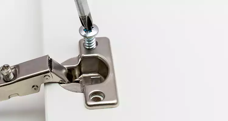 Screen Door Hinge Repair in Palm City, FL