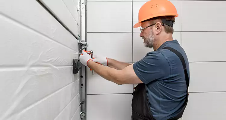 Emergency Garage Door Repair in Palm City, FL