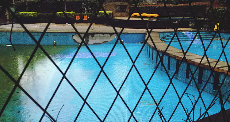 Lanai Screen Repair in Palm City, FL