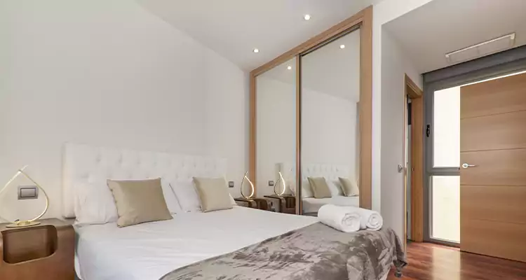 Sliding Wardrobe Door Mirror Replacement in Palm City, FL